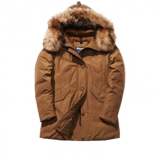 PARKA DE TASLAN CON RELLENO DE PLUMA -