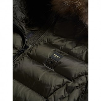 PLUMÍFERO ENTALLADO PAMELA BLAUER